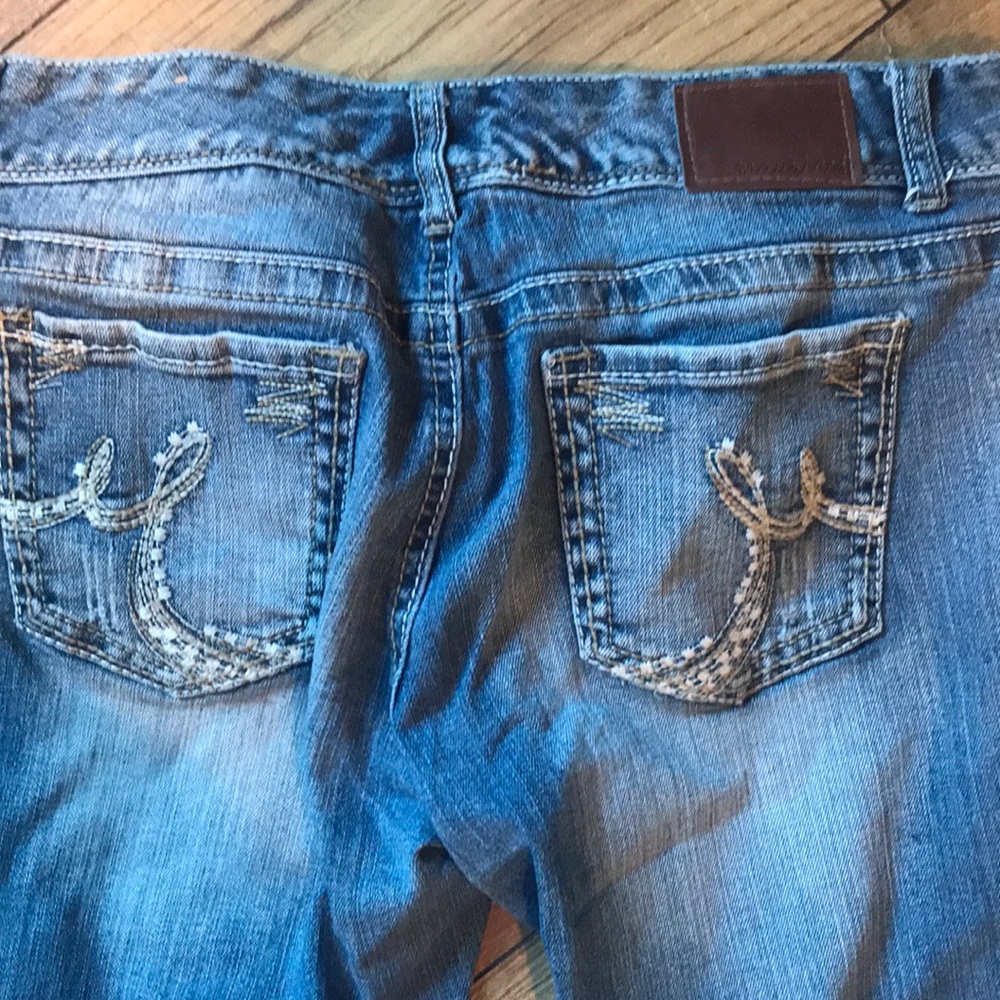 Maurices crop jeans extra shirt or crop